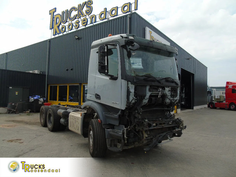 Mercedes-Benz Arocs 2640 + 6x4 + functional / engine good + EURO 6 + Drivabale - Camião chassi: foto 1 Mercedes-Benz Arocs 2640 + 6x4 + functional / engine good + EURO 6 + Drivabale - Camião chassi: foto 1