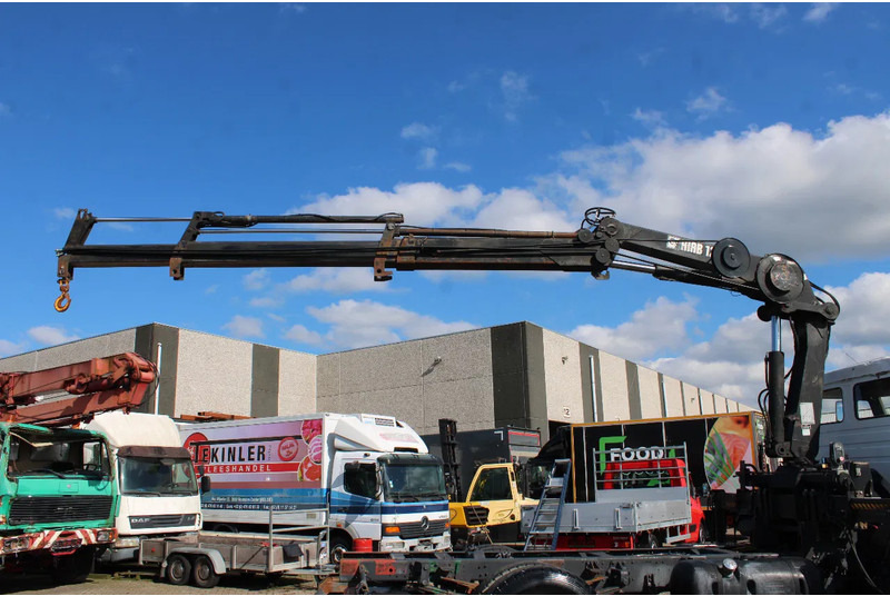 Mercedes-Benz SK 2024 + HIAB 125 + MANUAL - Camião grua: foto 5 Mercedes-Benz SK 2024 + HIAB 125 + MANUAL - Camião grua: foto 5