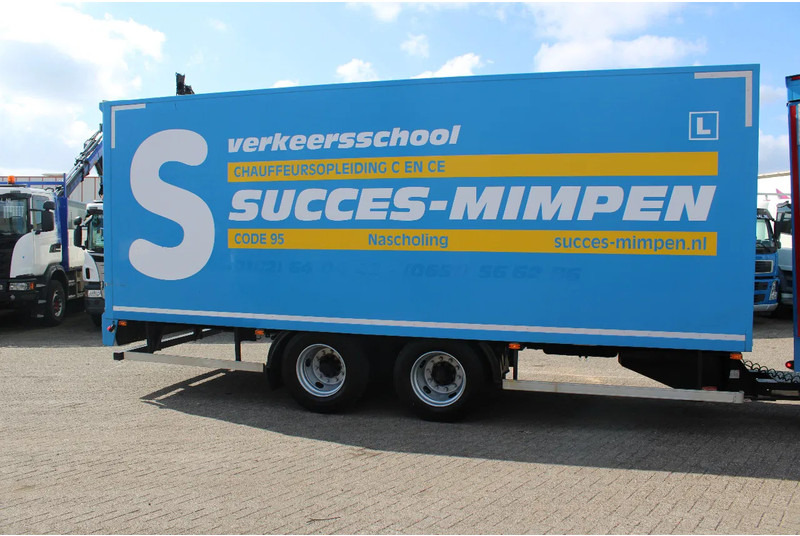 Pacton 2X AXLE + NICE TRAILER - Reboque furgão: foto 3 Pacton 2X AXLE + NICE TRAILER - Reboque furgão: foto 3