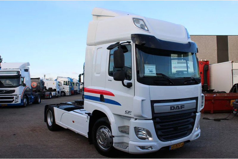 DAF CF 440 + EURO 6 - Tractor: foto 3 DAF CF 440 + EURO 6 - Tractor: foto 3
