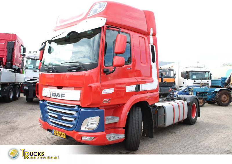 DAF CF 440 + EURO 6 + - Tractor: foto 1 DAF CF 440 + EURO 6 + - Tractor: foto 1