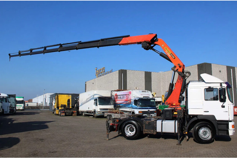 MAN 19.414 F2000 + PALFINGER PK35000 F + EURO 2 + MANUAL - Tractor: foto 3 MAN 19.414 F2000 + PALFINGER PK35000 F + EURO 2 + MANUAL - Tractor: foto 3