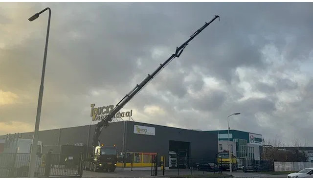 MAN TGA 41.430 + HIAB 800 6x + 5x JIB WINCH + 8X4 + REMOTE - Tractor: foto 3 MAN TGA 41.430 + HIAB 800 6x + 5x JIB WINCH + 8X4 + REMOTE - Tractor: foto 3