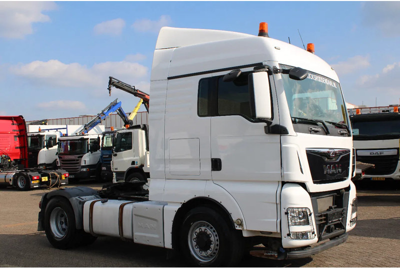 MAN TGX 18.480 + EURO 6 + 4x4 hydro + MANUAL + SPOILER - Tractor: foto 4 MAN TGX 18.480 + EURO 6 + 4x4 hydro + MANUAL + SPOILER - Tractor: foto 4