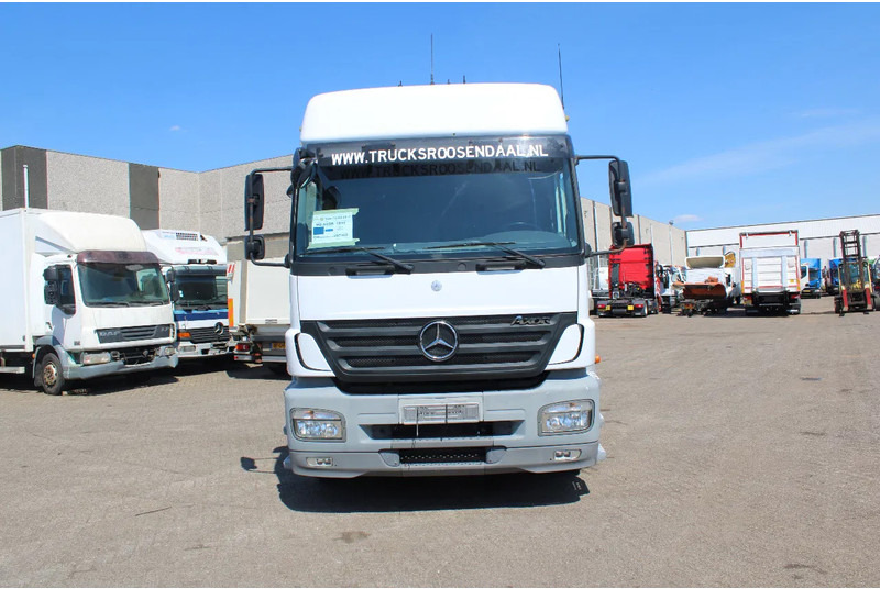 Mercedes-Benz Axor 1833 + manual + RETARDER! 122.939 km orginal! perfect condition + EURO 5 - Tractor: foto 2 Mercedes-Benz Axor 1833 + manual + RETARDER! 122.939 km orginal! perfect condition + EURO 5 - Tractor: foto 2