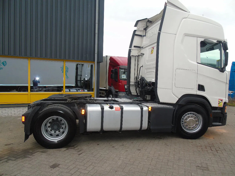 Scania R 450 +RETARDER+ 4X IN STOCK + EURO 6 - Tractor: foto 2 Scania R 450 +RETARDER+ 4X IN STOCK + EURO 6 - Tractor: foto 2
