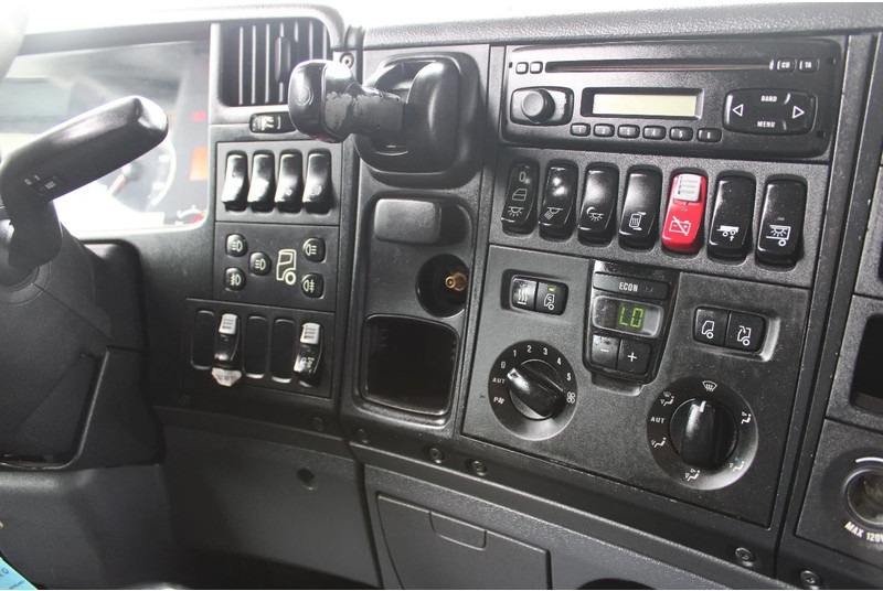 Tractor Scania R560 V8 + manual + ADR + 6x2: foto 19 Tractor Scania R560 V8 + manual + ADR + 6x2: foto 19
