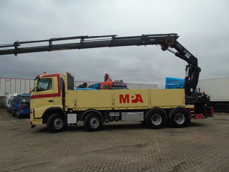 Volvo FH 440 + HIAB 422 E-7 + 8X4 + PERFECT CONDITION - Camião grua: foto 2 Volvo FH 440 + HIAB 422 E-7 + 8X4 + PERFECT CONDITION - Camião grua: foto 2