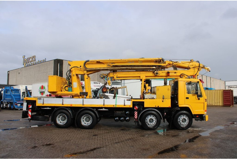 Volvo FL10 8X4 + GROMACH 34 mtr. + EURO 2 - Grua todo o terreno: foto 5 Volvo FL10 8X4 + GROMACH 34 mtr. + EURO 2 - Grua todo o terreno: foto 5