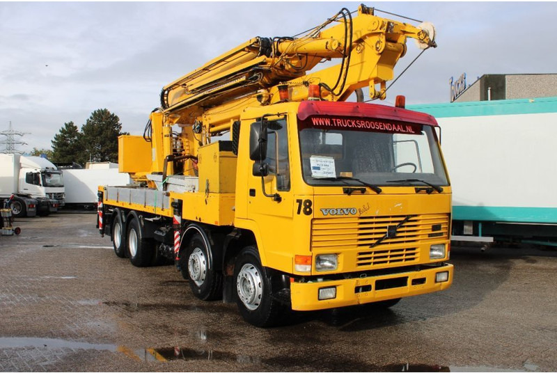 Volvo FL10 8X4 + GROMACH 34 mtr. + EURO 2 - Grua todo o terreno: foto 4 Volvo FL10 8X4 + GROMACH 34 mtr. + EURO 2 - Grua todo o terreno: foto 4