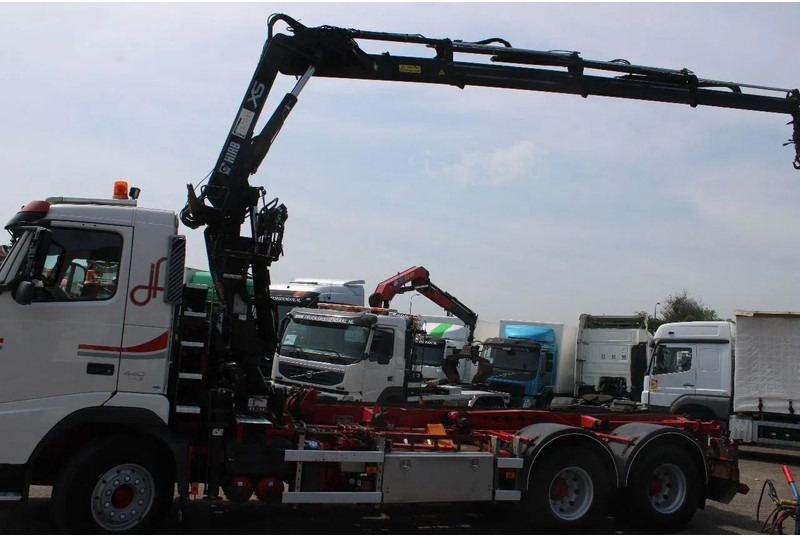 Volvo FM 12.440 +6X4+ HIAB 166E3 PRO + EURO 5 + MANUAL - Camião com sistema de cabo, Camião grua: foto 4 Volvo FM 12.440 +6X4+ HIAB 166E3 PRO + EURO 5 + MANUAL - Camião com sistema de cabo, Camião grua: foto 4