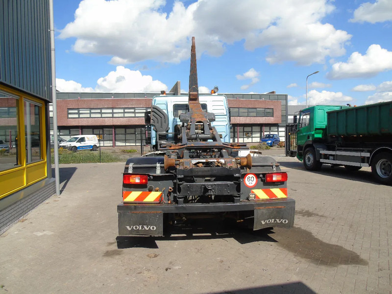 Volvo FM 340 + MANUAL + 19T - Camião polibenne: foto 4 Volvo FM 340 + MANUAL + 19T - Camião polibenne: foto 4