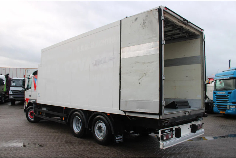 Volvo FMX 370 + EURO 5 + CARRIER + meat + 6x2 + atp - Camião frigorífico: foto 5 Volvo FMX 370 + EURO 5 + CARRIER + meat + 6x2 + atp - Camião frigorífico: foto 5