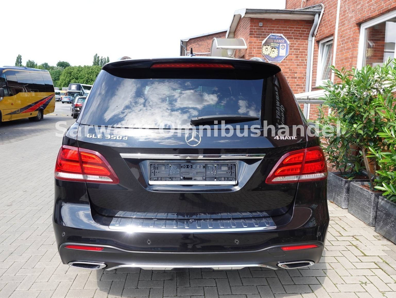Mercedes-Benz GLE 350 d 4Matic *AMG-Line*AHK*Pano*H&K*Navi* - SUV: foto 4 Mercedes-Benz GLE 350 d 4Matic *AMG-Line*AHK*Pano*H&K*Navi* - SUV: foto 4