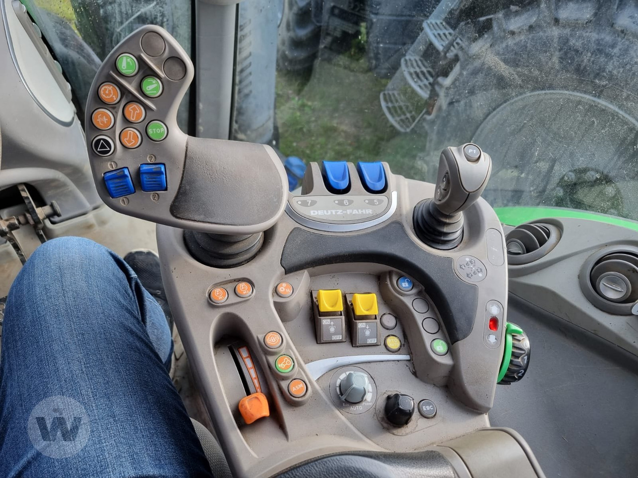 Deutz Agrotron 6175 RC SHIFT - Trator: foto 5 Deutz Agrotron 6175 RC SHIFT - Trator: foto 5