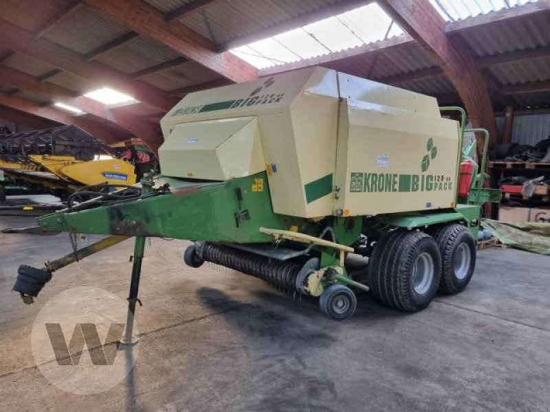 Krone Big Pack 120-80 - Enfardadeira de fardos quadrados: foto 1 Krone Big Pack 120-80 - Enfardadeira de fardos quadrados: foto 1
