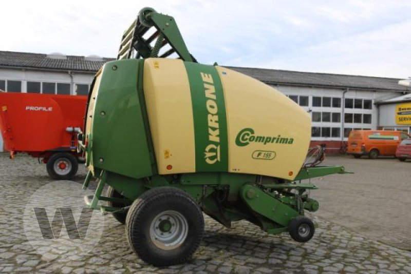 Krone Comprima F 155 - Enfardadeira de fardos redondos: foto 3 Krone Comprima F 155 - Enfardadeira de fardos redondos: foto 3