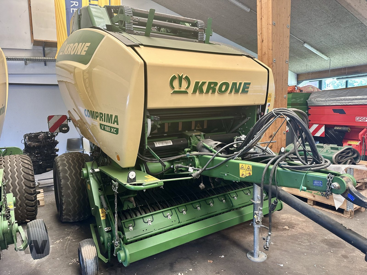 Krone Comprima V 180 XC - Enfardadeira de fardos redondos: foto 1 Krone Comprima V 180 XC - Enfardadeira de fardos redondos: foto 1