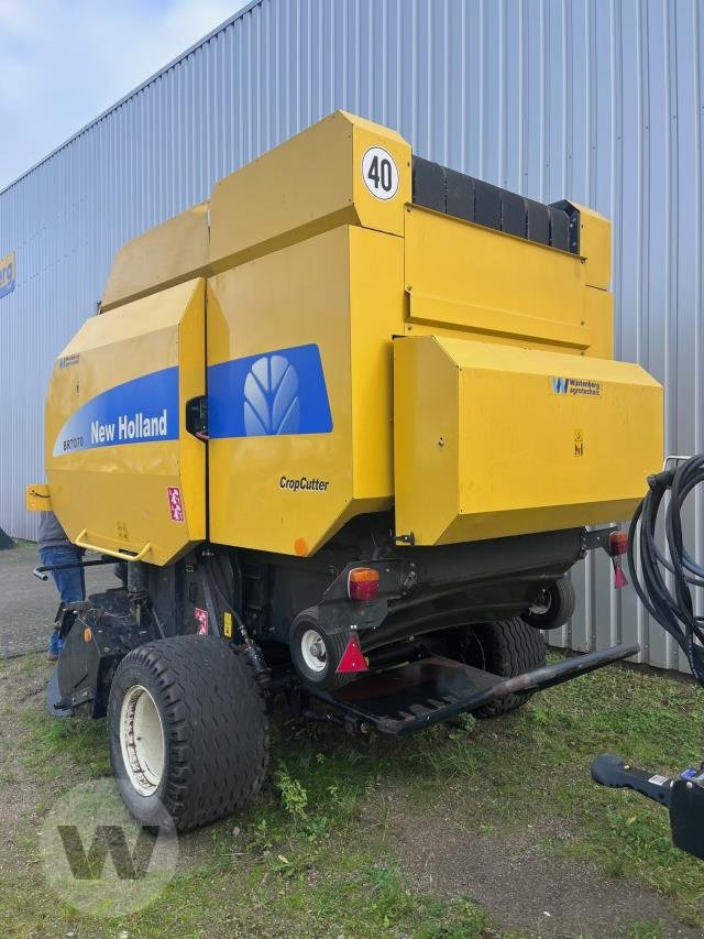 New Holland BR 7070 - Enfardadeira de fardos redondos: foto 5 New Holland BR 7070 - Enfardadeira de fardos redondos: foto 5
