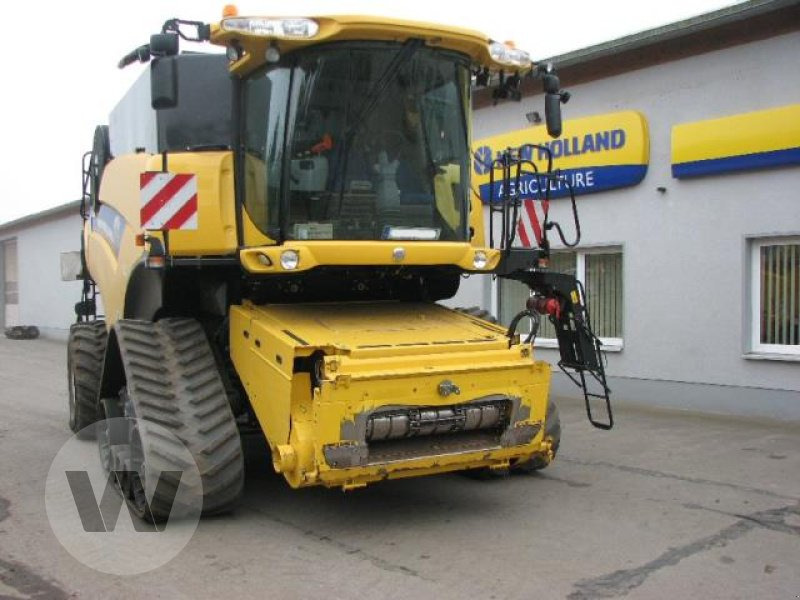 New Holland CR 9090 SCR - Ceifeira debulhadora: foto 2 New Holland CR 9090 SCR - Ceifeira debulhadora: foto 2