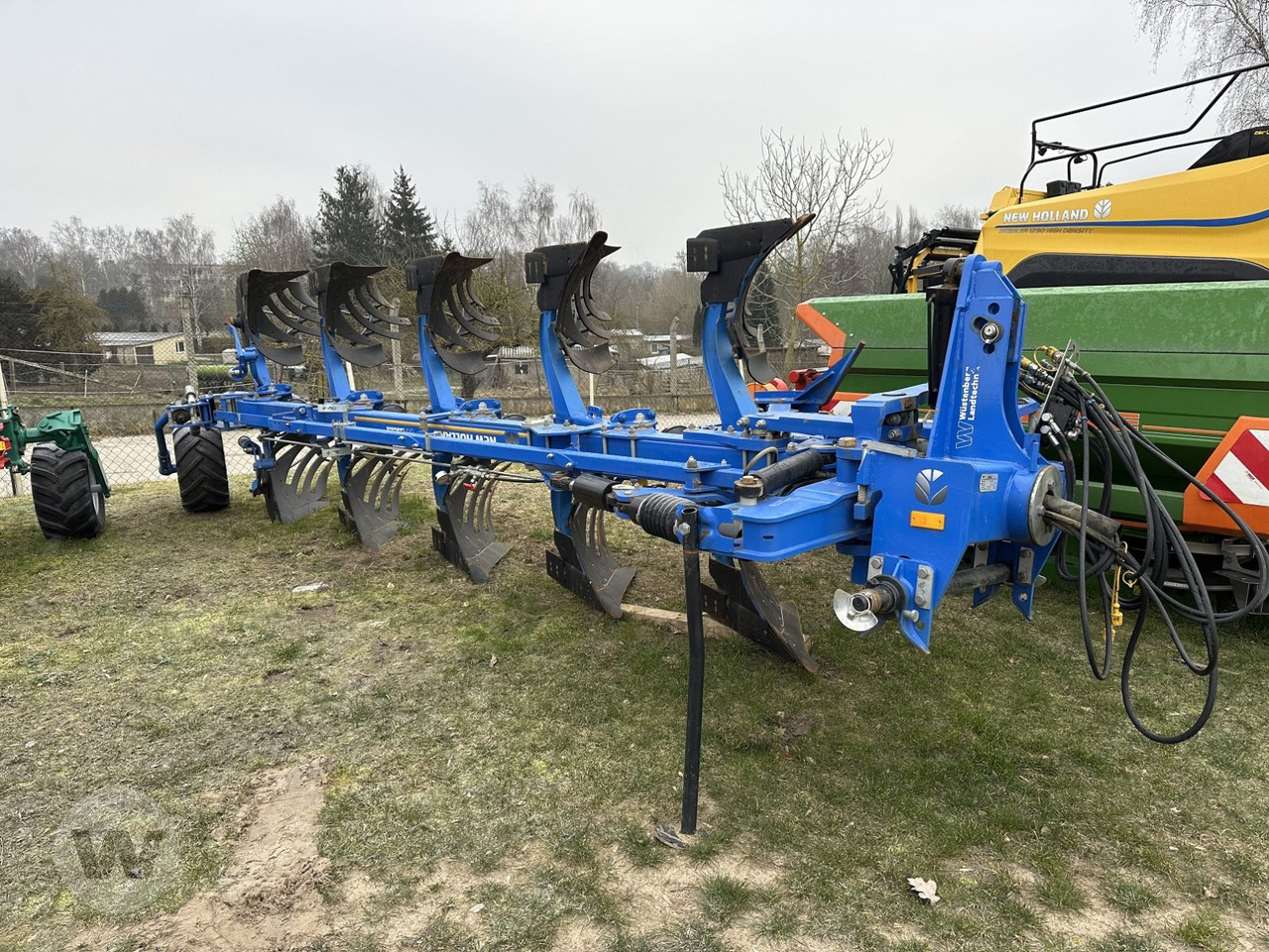 Locação financeira de New Holland PHVH 4+1 New Holland PHVH 4+1: foto 7