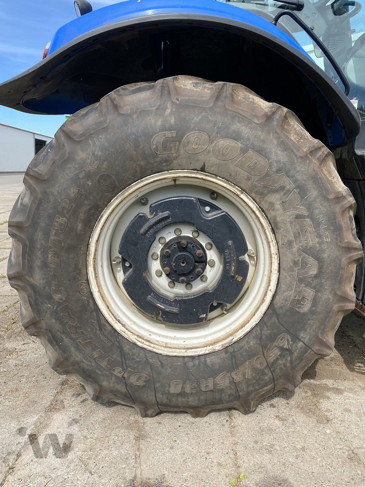 New Holland T 8.380 UC - Trator: foto 4 New Holland T 8.380 UC - Trator: foto 4