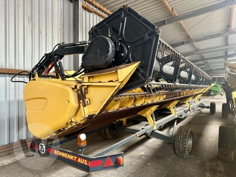 New Holland VARIFEED 35V - Plataforma para colheitadeira: foto 1 New Holland VARIFEED 35V - Plataforma para colheitadeira: foto 1