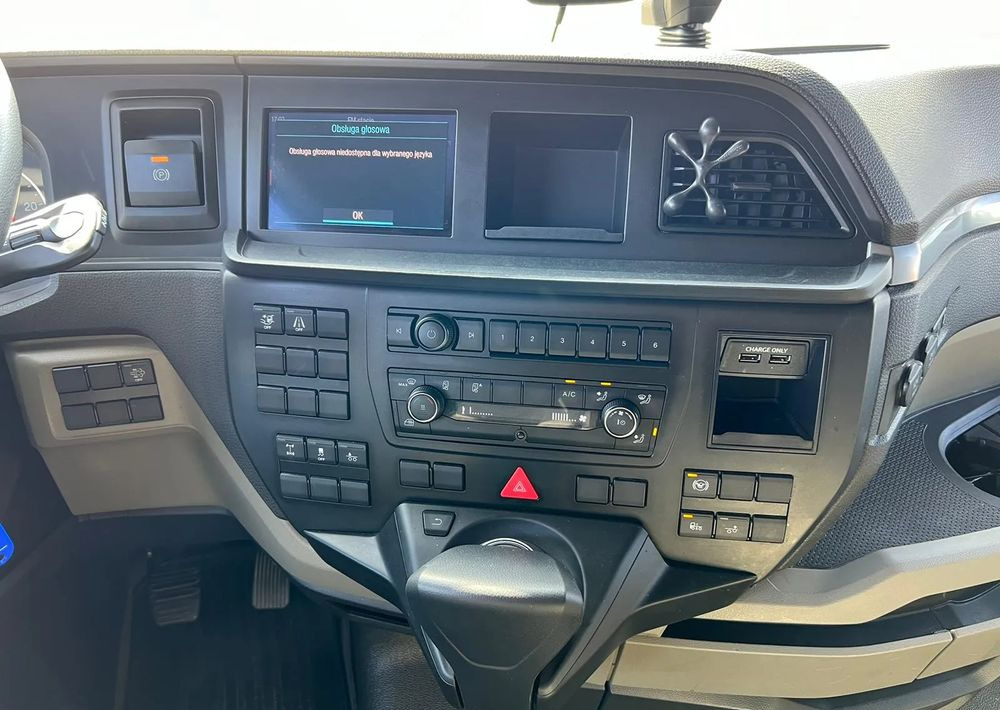 Máquina de outro MAN TGX 26.470 z przyczepą Redos: foto 6