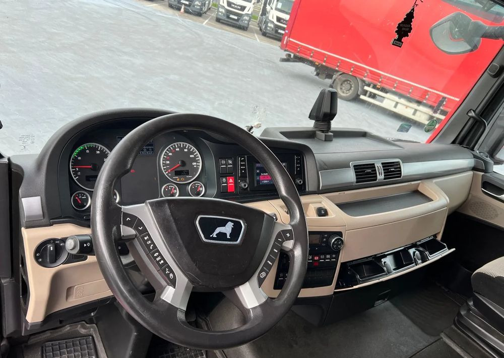 MAN TGX 18.420 XLX LOW DECK - Tractor: foto 5 MAN TGX 18.420 XLX LOW DECK - Tractor: foto 5