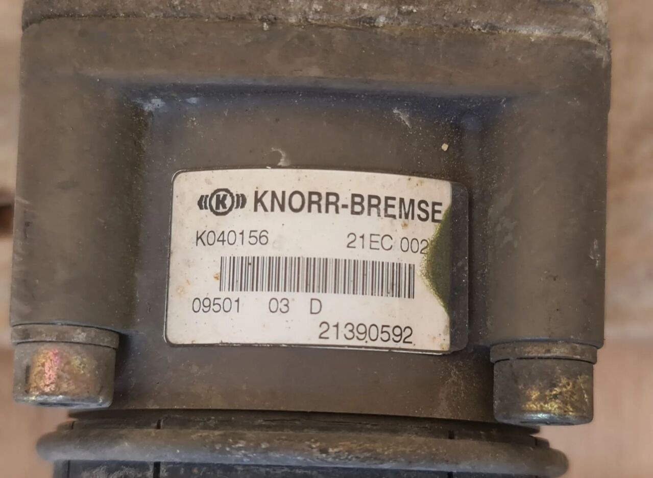 Knorr-Bremse 21390592 Renault PREMIUM truck - Válvula de freio para Camião: foto 3 Knorr-Bremse 21390592 Renault PREMIUM truck - Válvula de freio para Camião: foto 3