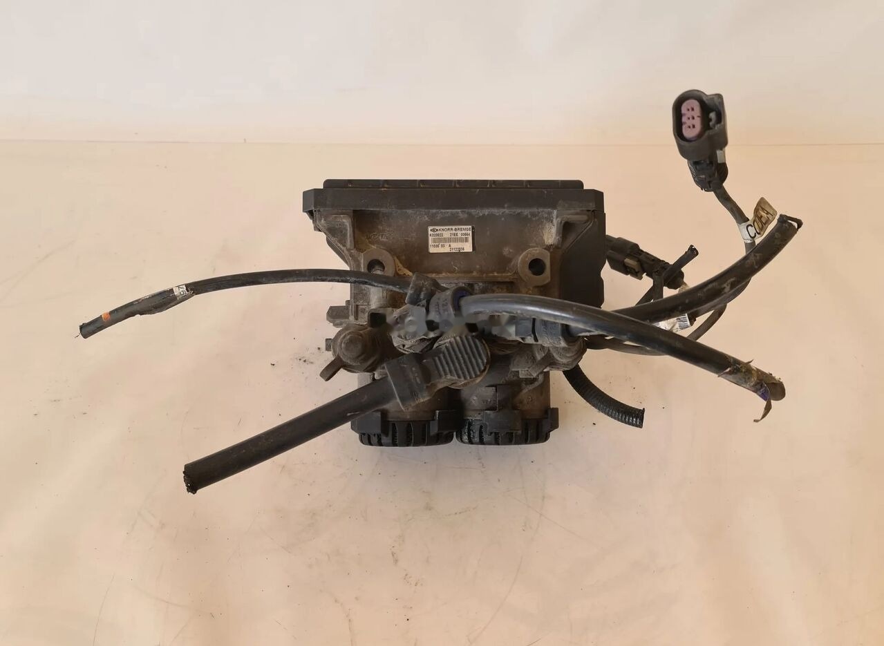 Knorr-Bremse K020022 21122035 Volvo FH FM truck - Válvula de freio para Camião: foto 1 Knorr-Bremse K020022 21122035 Volvo FH FM truck - Válvula de freio para Camião: foto 1