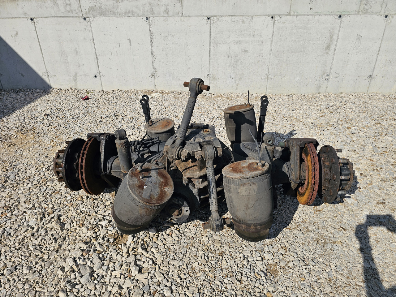 MAN TGX TGS EURO 6 / COMPLETE AXLE / HY-1350 / 38:15 - Eixo traseiro: foto 2 MAN TGX TGS EURO 6 / COMPLETE AXLE / HY-1350 / 38:15 - Eixo traseiro: foto 2