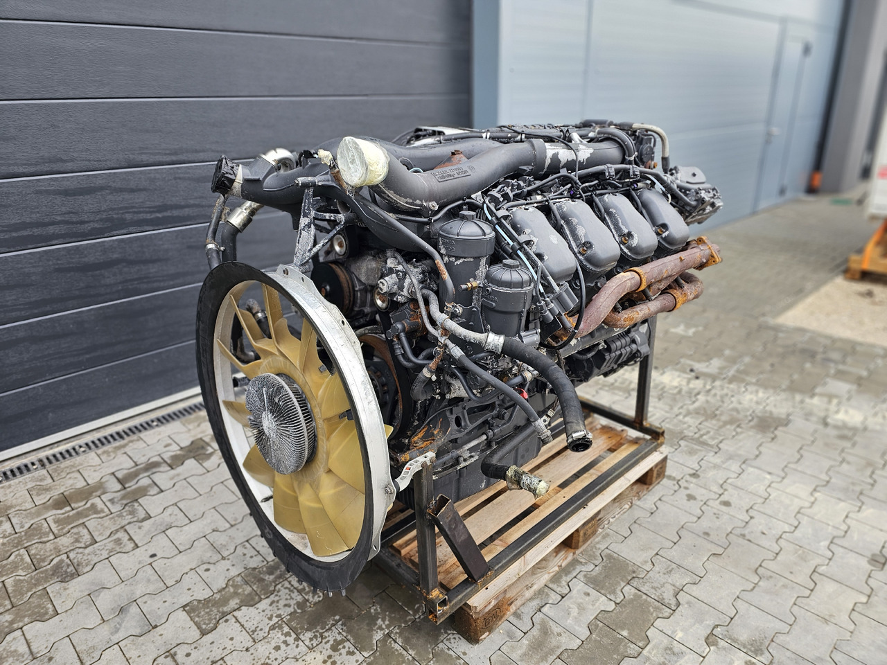 SCANIA ENGINE / DC16 101 520HP V8 / EURO 6 / COMPLETE / WORLDWIDE DELIVERY - Motor para Camião: foto 2 SCANIA ENGINE / DC16 101 520HP V8 / EURO 6 / COMPLETE / WORLDWIDE DELIVERY - Motor para Camião: foto 2