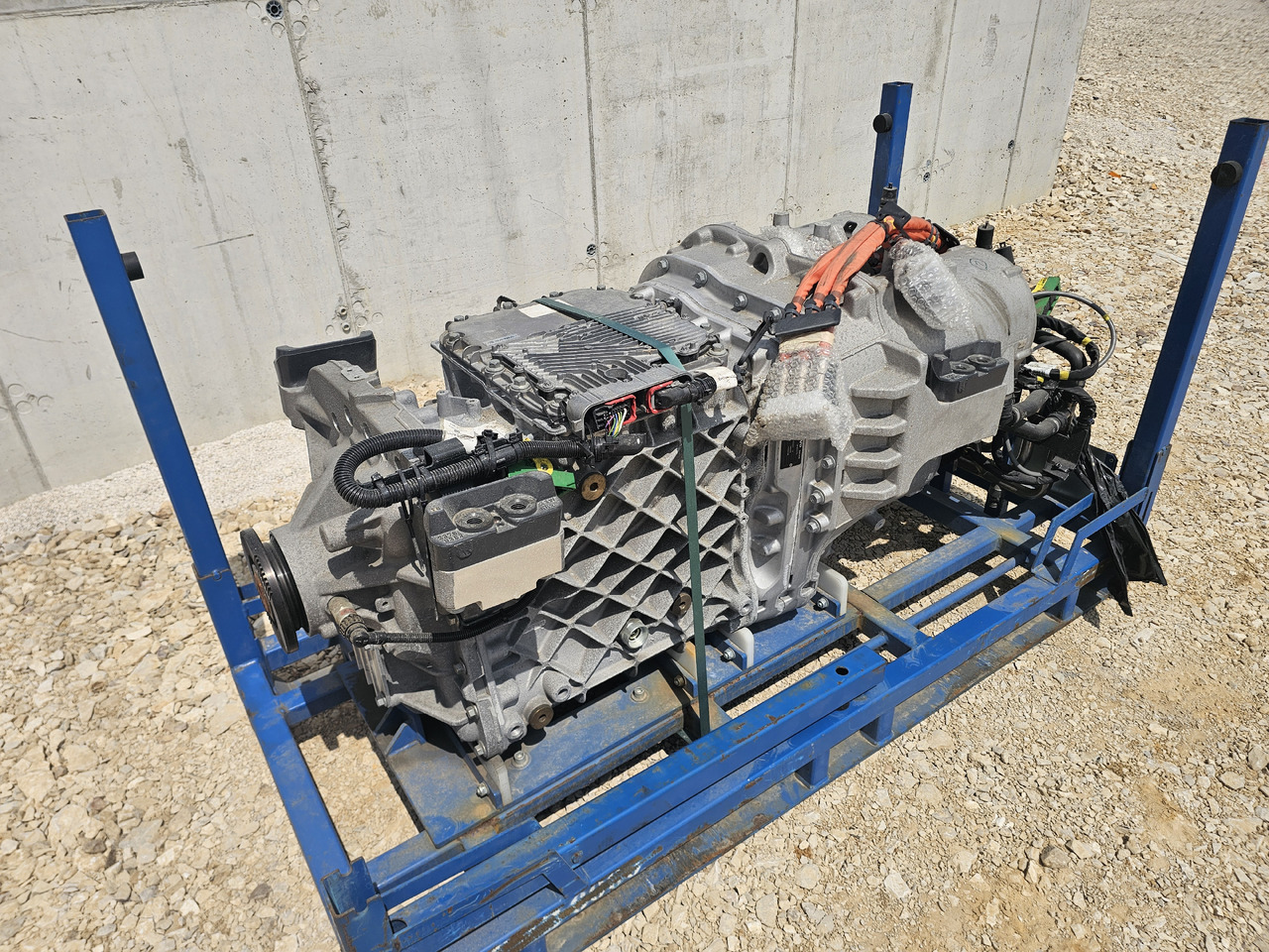 VOLVO FH FM ELECTRIC NEM 3 DRIVETRAIN / EPT2412 / 2400NM - Motor: foto 3 VOLVO FH FM ELECTRIC NEM 3 DRIVETRAIN / EPT2412 / 2400NM - Motor: foto 3