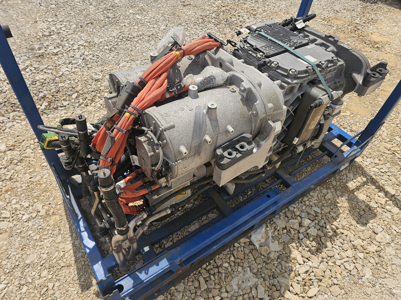 VOLVO FH FM ELECTRIC NEM 3 DRIVETRAIN / EPT2412 / 2400NM - Motor: foto 5 VOLVO FH FM ELECTRIC NEM 3 DRIVETRAIN / EPT2412 / 2400NM - Motor: foto 5