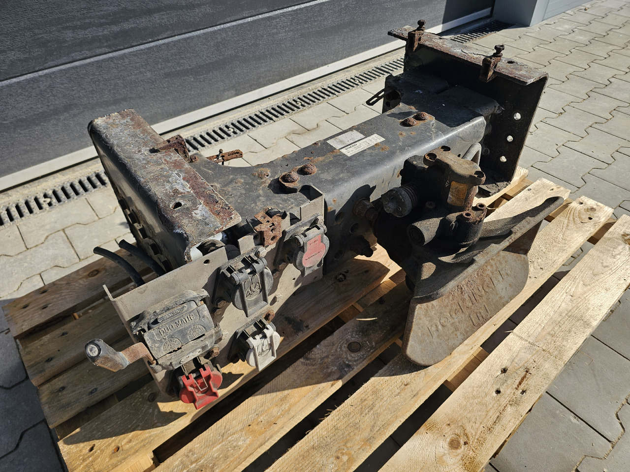 VOLVO FH FM / ROCKINGER TRAILER COUPLING / COMPLETE - Quinta-roda: foto 3 VOLVO FH FM / ROCKINGER TRAILER COUPLING / COMPLETE - Quinta-roda: foto 3