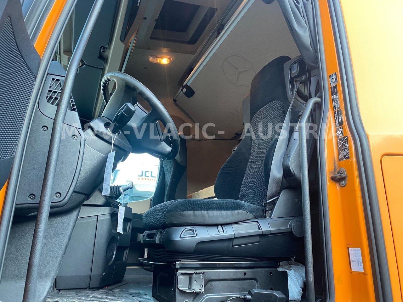 Mercedes-Benz 2542 - Camião transportador de contêineres/ Caixa móvel: foto 4 Mercedes-Benz 2542 - Camião transportador de contêineres/ Caixa móvel: foto 4