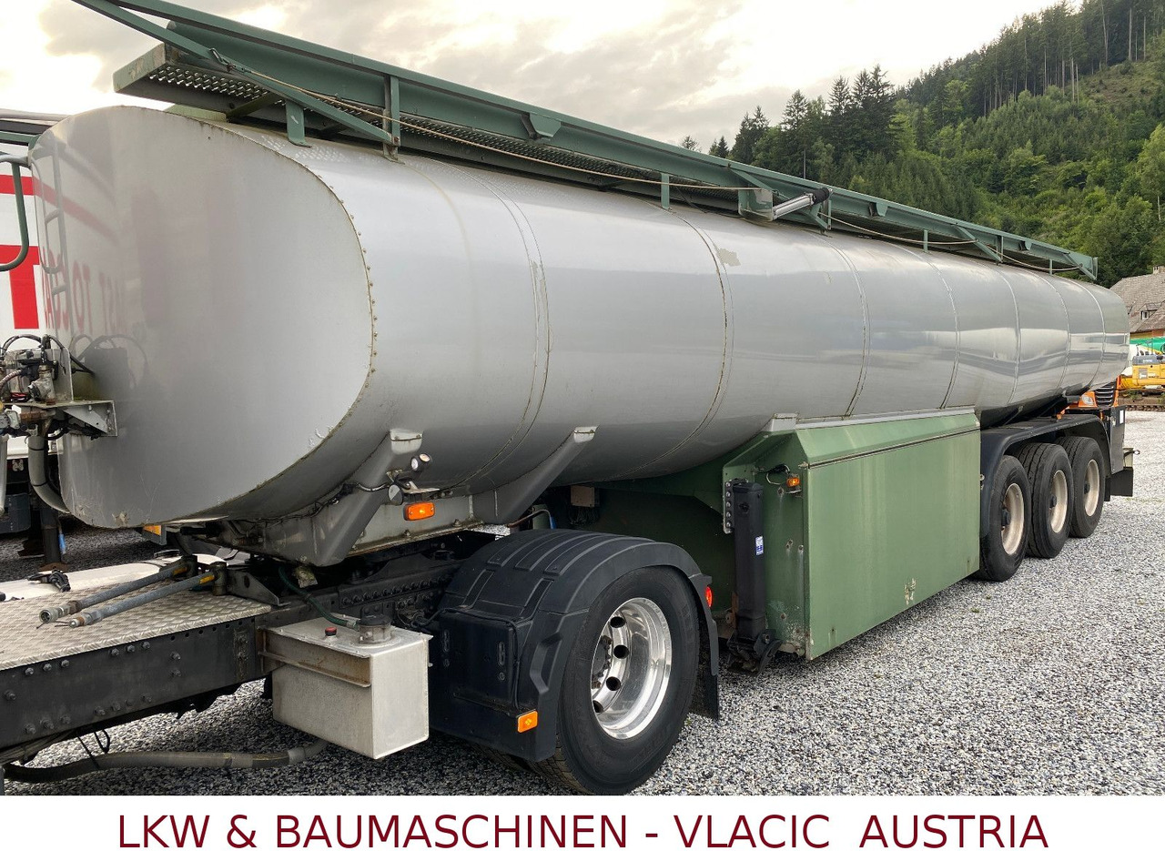 Schwarzmüller Tank für Öl transport - Semi-reboque cisterna: foto 1 Schwarzmüller Tank für Öl transport - Semi-reboque cisterna: foto 1