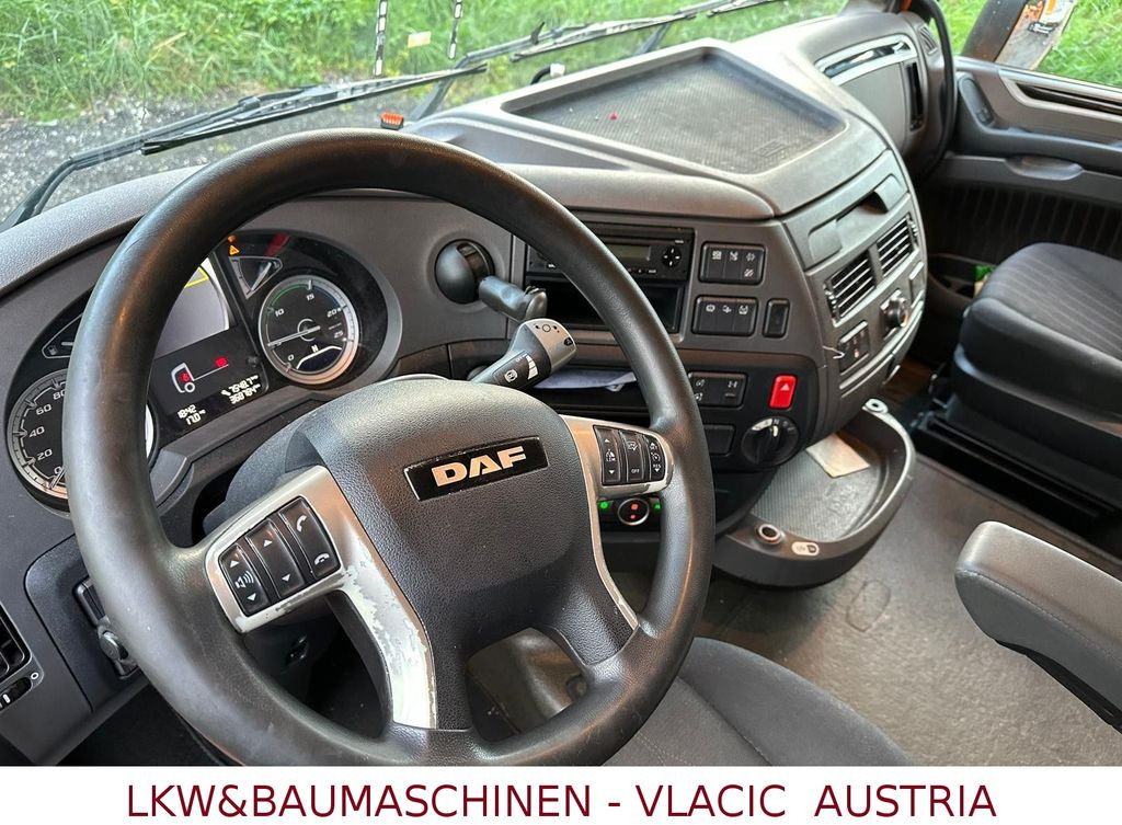 DAF XF 450 FT SSC - ADR AT-FL-EX DAF XF 450 FT SSC Mega SZM vorne Blatt feder - Tractor: foto 4 DAF XF 450 FT SSC - ADR AT-FL-EX DAF XF 450 FT SSC Mega SZM vorne Blatt feder - Tractor: foto 4