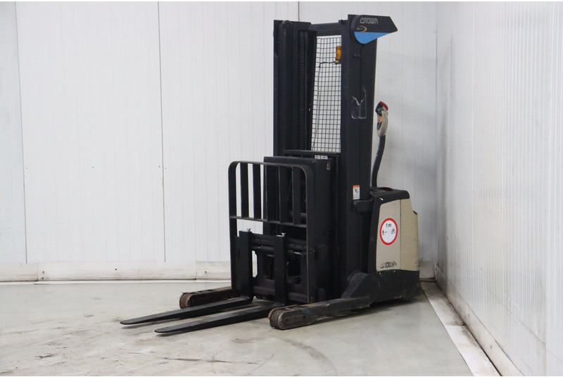 Crown SHR5520-1.13 - Stacker: foto 5 Crown SHR5520-1.13 - Stacker: foto 5
