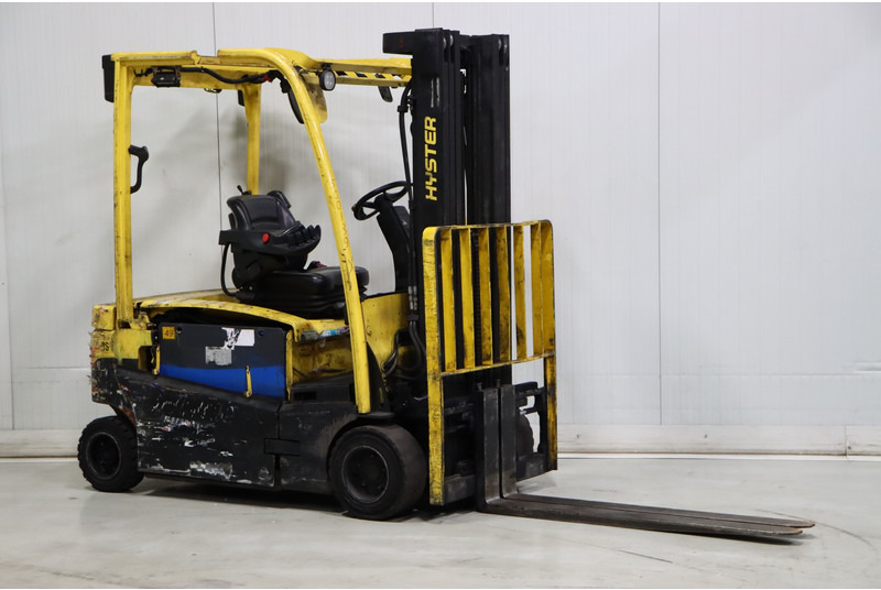 Hyster J1.8XNT - Empilhador elétrico: foto 1 Hyster J1.8XNT - Empilhador elétrico: foto 1