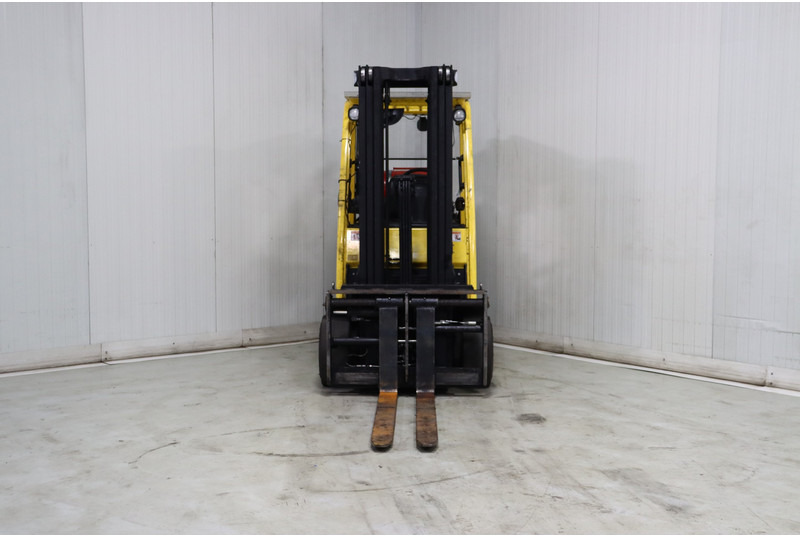 Hyster S3.0FT - Empilhador a gás: foto 3 Hyster S3.0FT - Empilhador a gás: foto 3