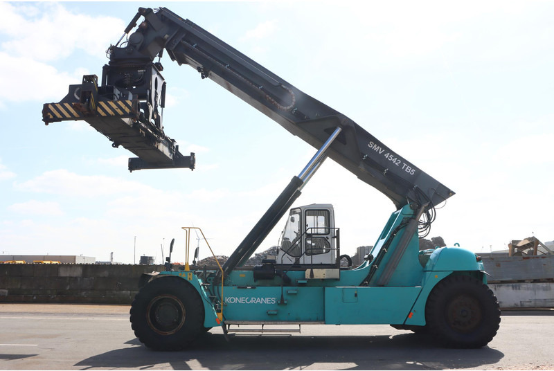KONECRANES 4542TB5 - Reachstacker porta contentores: foto 5 KONECRANES 4542TB5 - Reachstacker porta contentores: foto 5