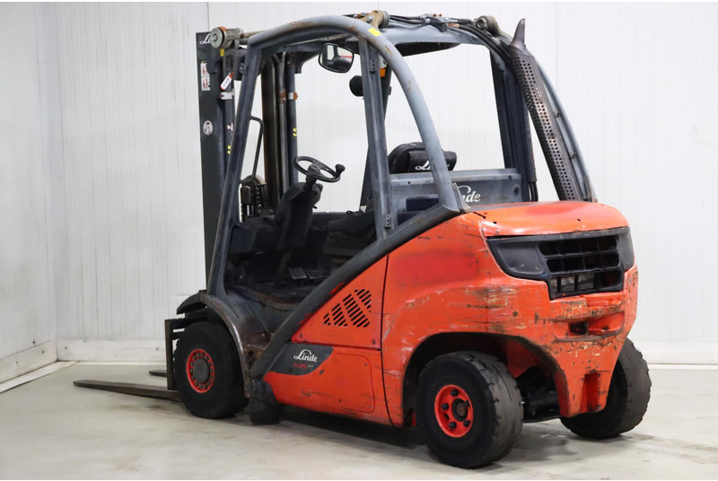 Linde H25D-02 - Empilhador a diesel: foto 4 Linde H25D-02 - Empilhador a diesel: foto 4