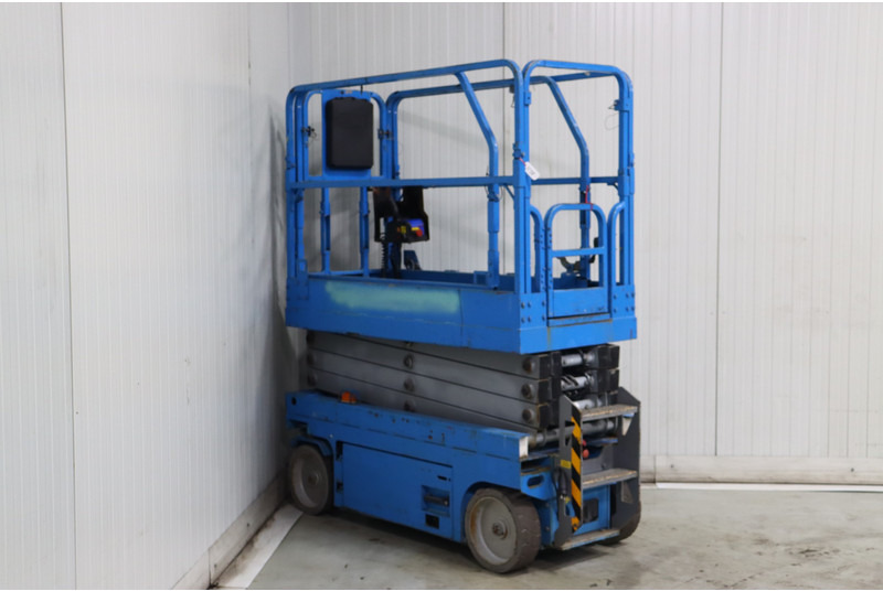 Mantall XE80N - Plataforma de Tijera/ Plataforma de tesoura: foto 5 Mantall XE80N - Plataforma de Tijera/ Plataforma de tesoura: foto 5
