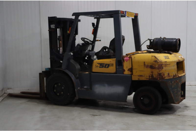 TCM FG50T9 - Empilhador a gás: foto 5 TCM FG50T9 - Empilhador a gás: foto 5