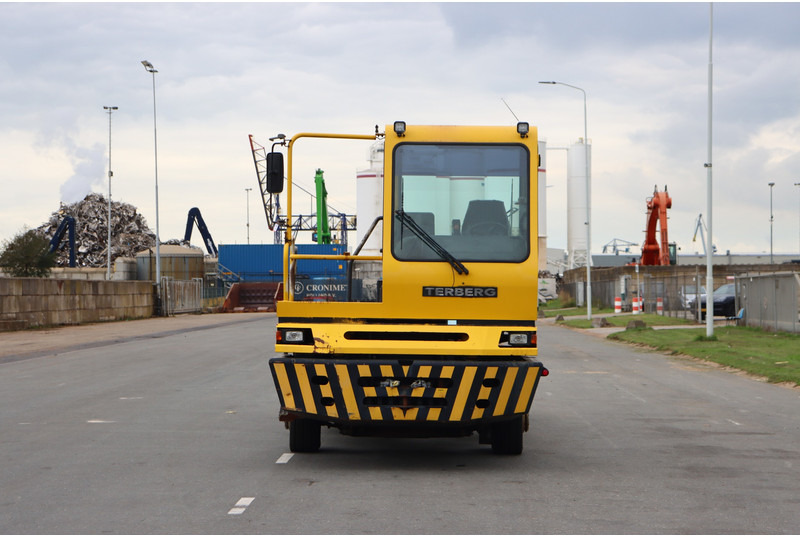 Terberg BC182 - Tractor de terminal: foto 3 Terberg BC182 - Tractor de terminal: foto 3