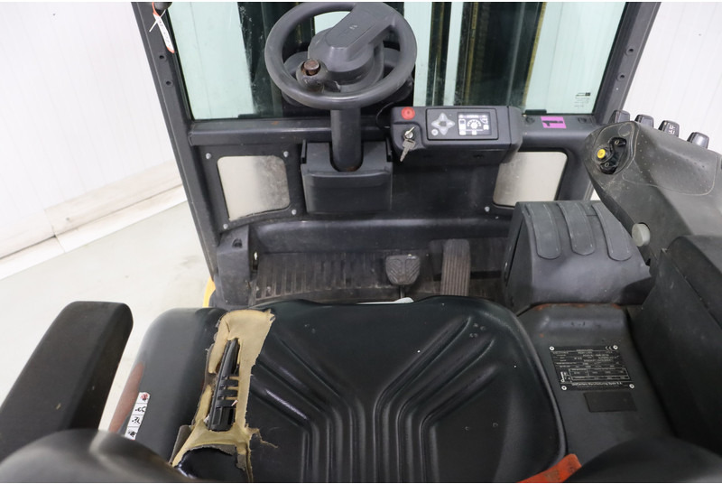 UniCarriers AG2N1L16Q - Empilhador elétrico: foto 2 UniCarriers AG2N1L16Q - Empilhador elétrico: foto 2