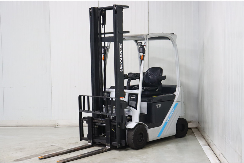 UniCarriers JAG2N1L16Q - Empilhador elétrico: foto 4 UniCarriers JAG2N1L16Q - Empilhador elétrico: foto 4