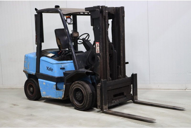 Yale GDP40LJ - Empilhador a diesel: foto 1 Yale GDP40LJ - Empilhador a diesel: foto 1